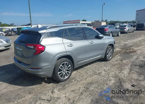 2024 GMC Terrain Awd Denali z USA, uszkodzony, nr VIN 3GKALXEG5RL233855